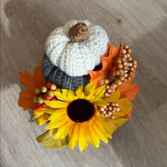 Sunlit Autumn Handmade Crochet Pumpkin Floral Decor - Picture 2 of 4